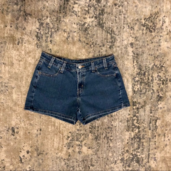 Levi’s jean shorts size 5 Jr - Picture 2 of 6
